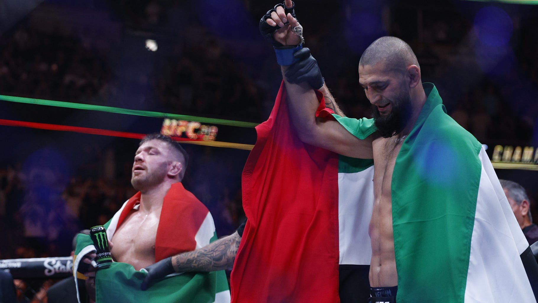 1820x1025 Khamzat Chimaev def. Dricus Du Plessis at UFC 319: Best photo