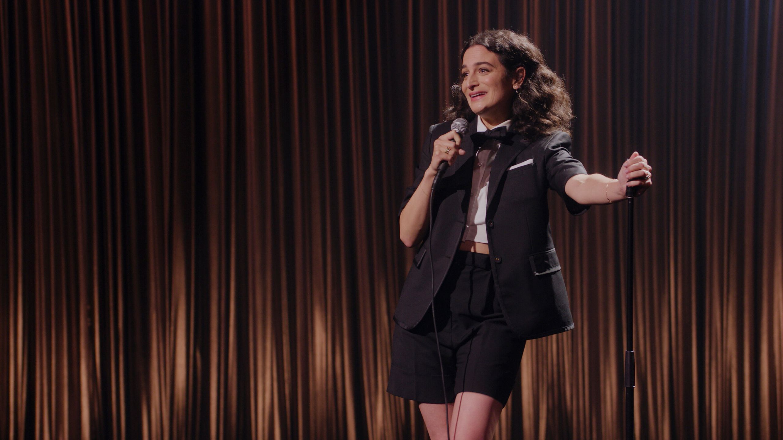 2560x1440 Jenny Slate Has No Chill, and She Prefers It That Way