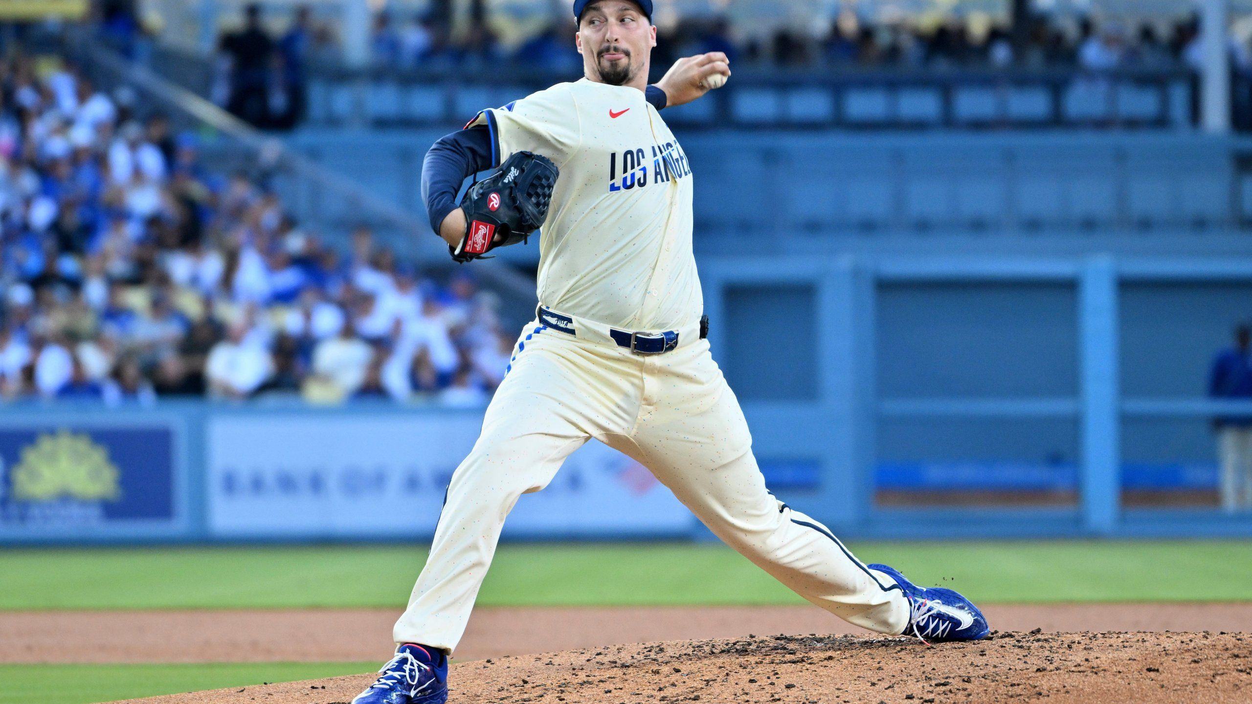 2560x1440 Dodgers Regain NL West Lead From Padres As Snell Shuts Down His Former Team In 6 0 Win