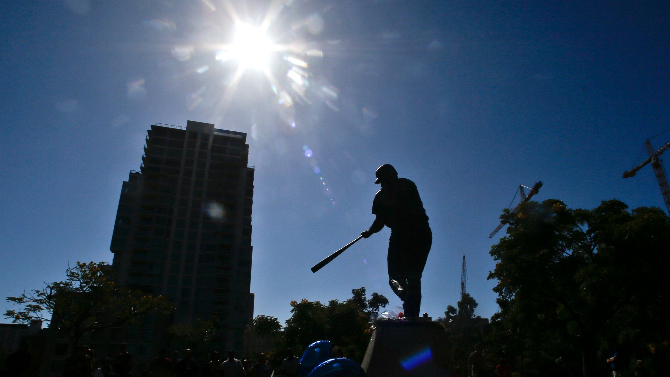 2560x1440 Tony Gwynn's 1994 Silver Bat Award up for auction. FOX 5 San Diego & KUSI News