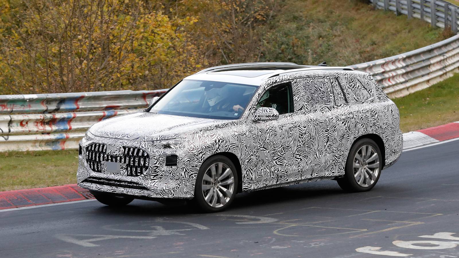 1600x900 Audi Q9