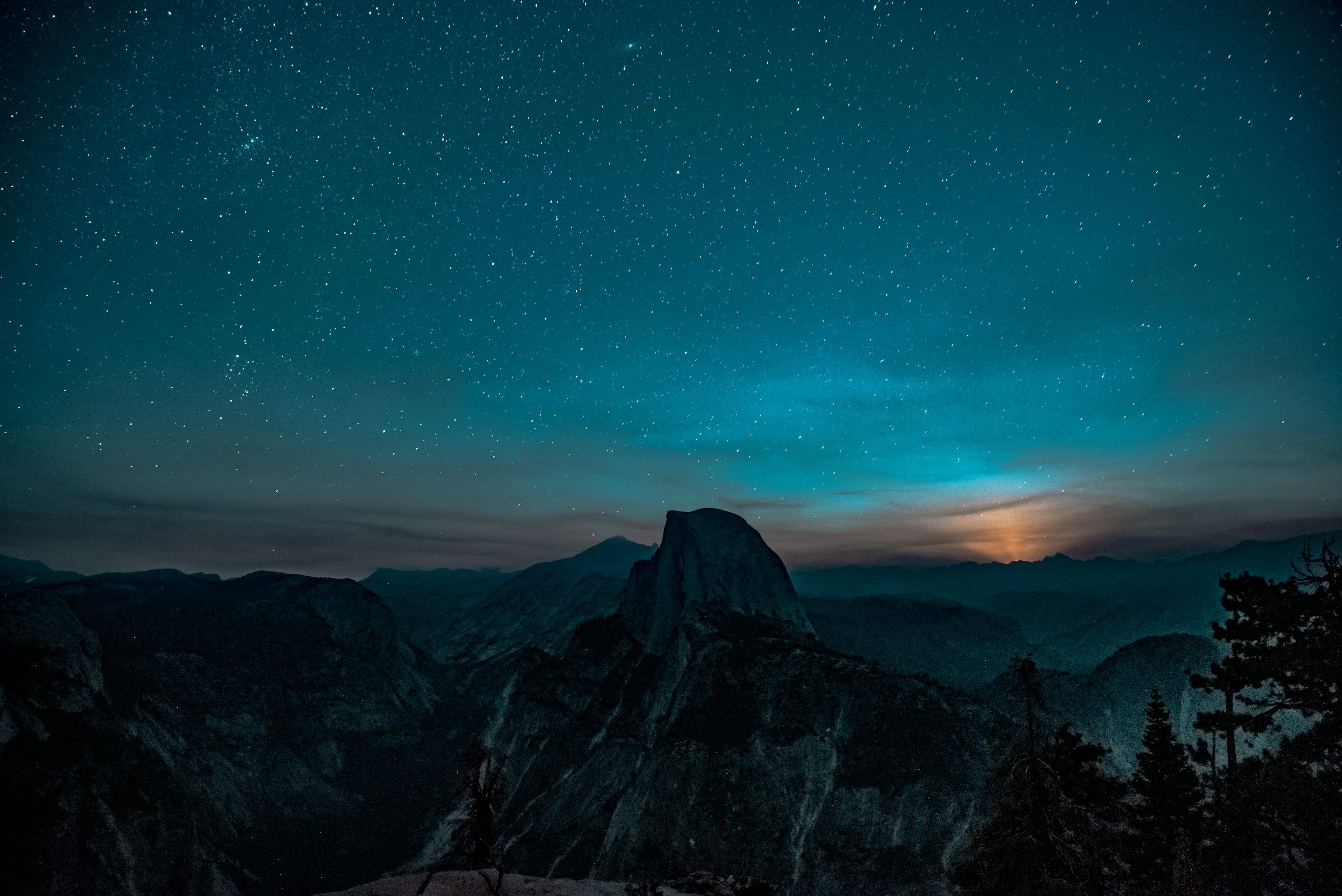 3000x2003 Snow Covered Mountain During A Twilight Sky Photo
