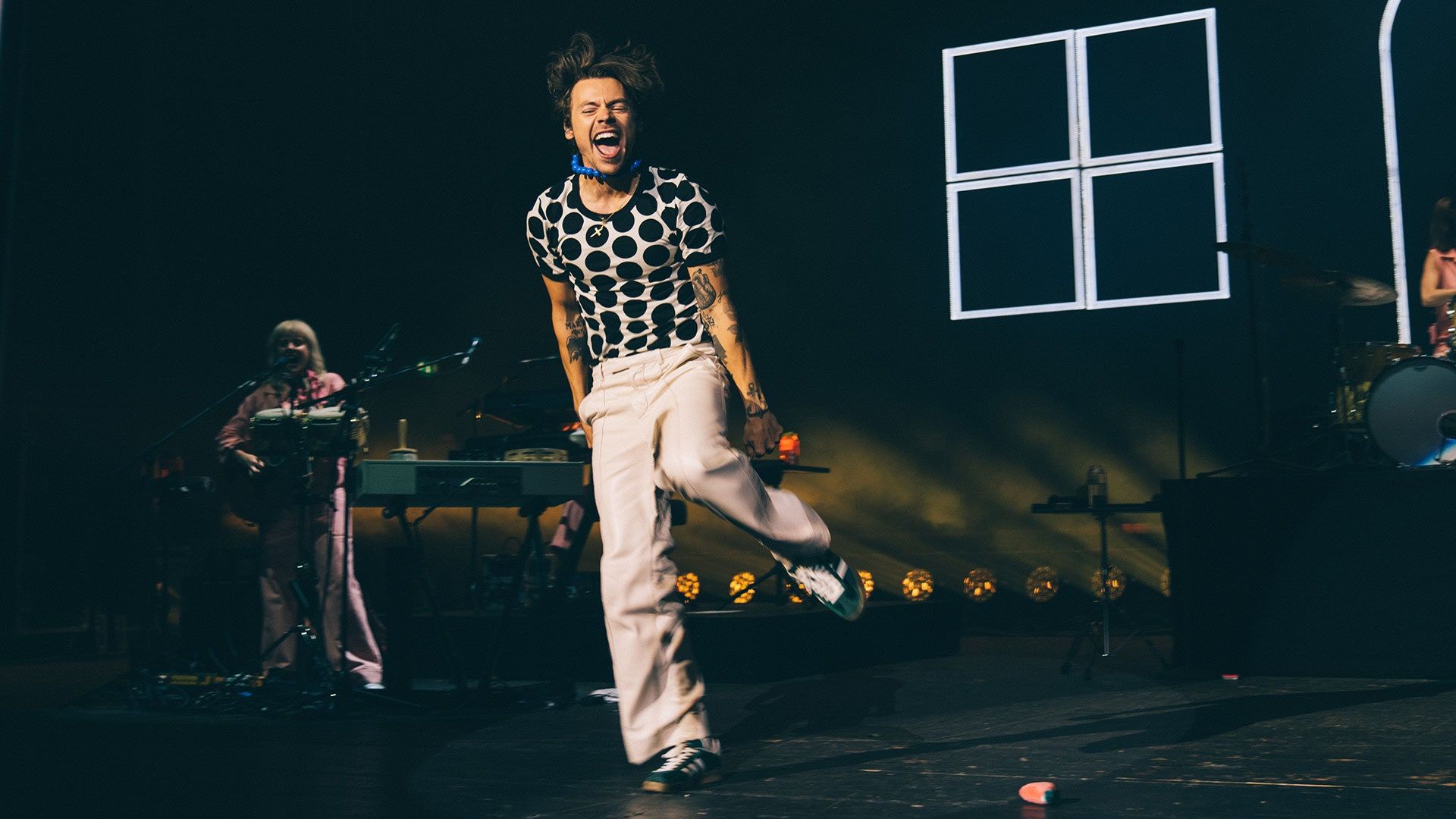 1920x1080 Harry Styles Desktop Love On Tour Wallpaper