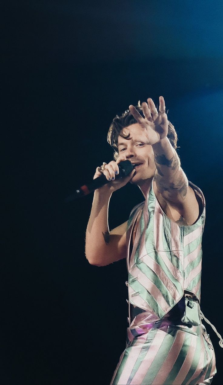 736x1268 harry styles