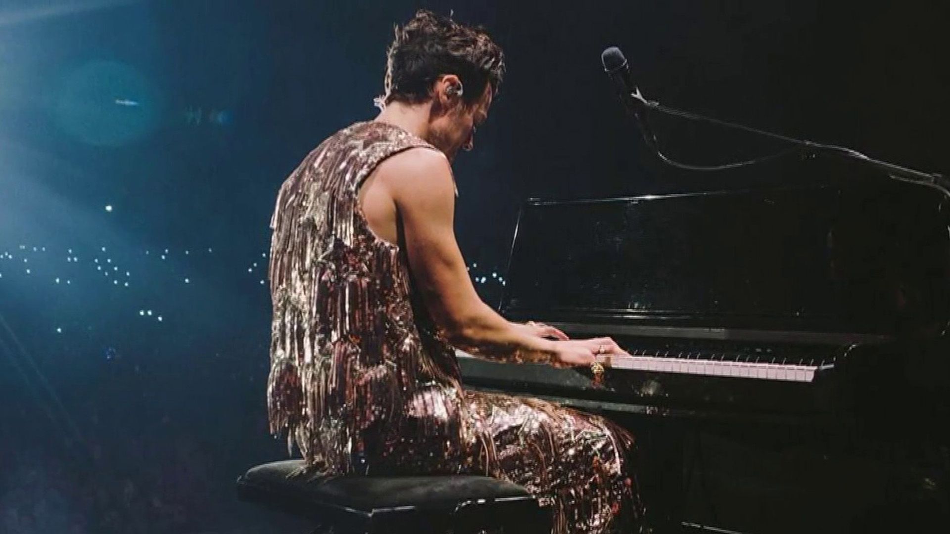 1920x1080 Harry Styles offers emotional farewell after last Love On Tour show