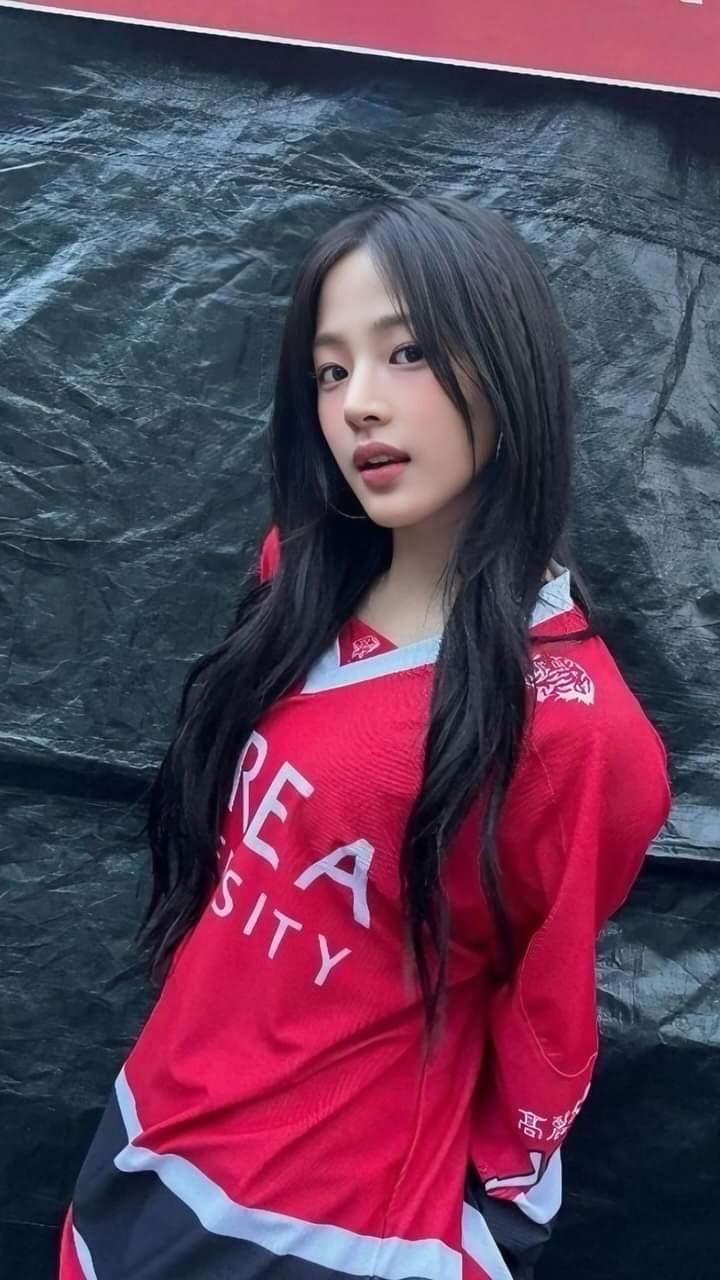 720x1280 Minji Wallpaper Free Download. High Quality Idol Photo Collection
