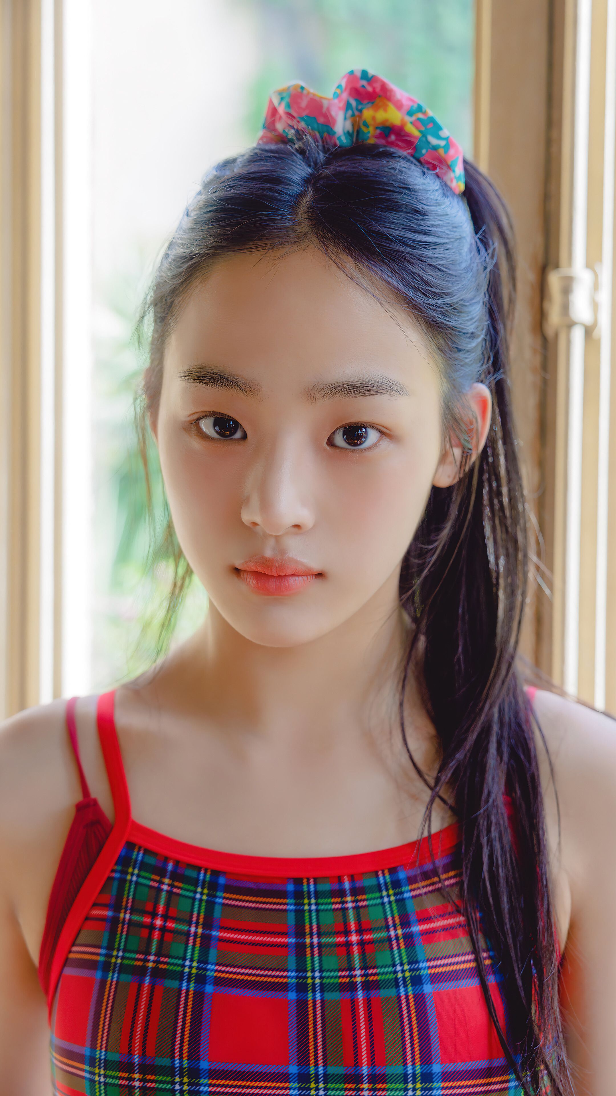 2160x3840 Minji 4k Wallpaper