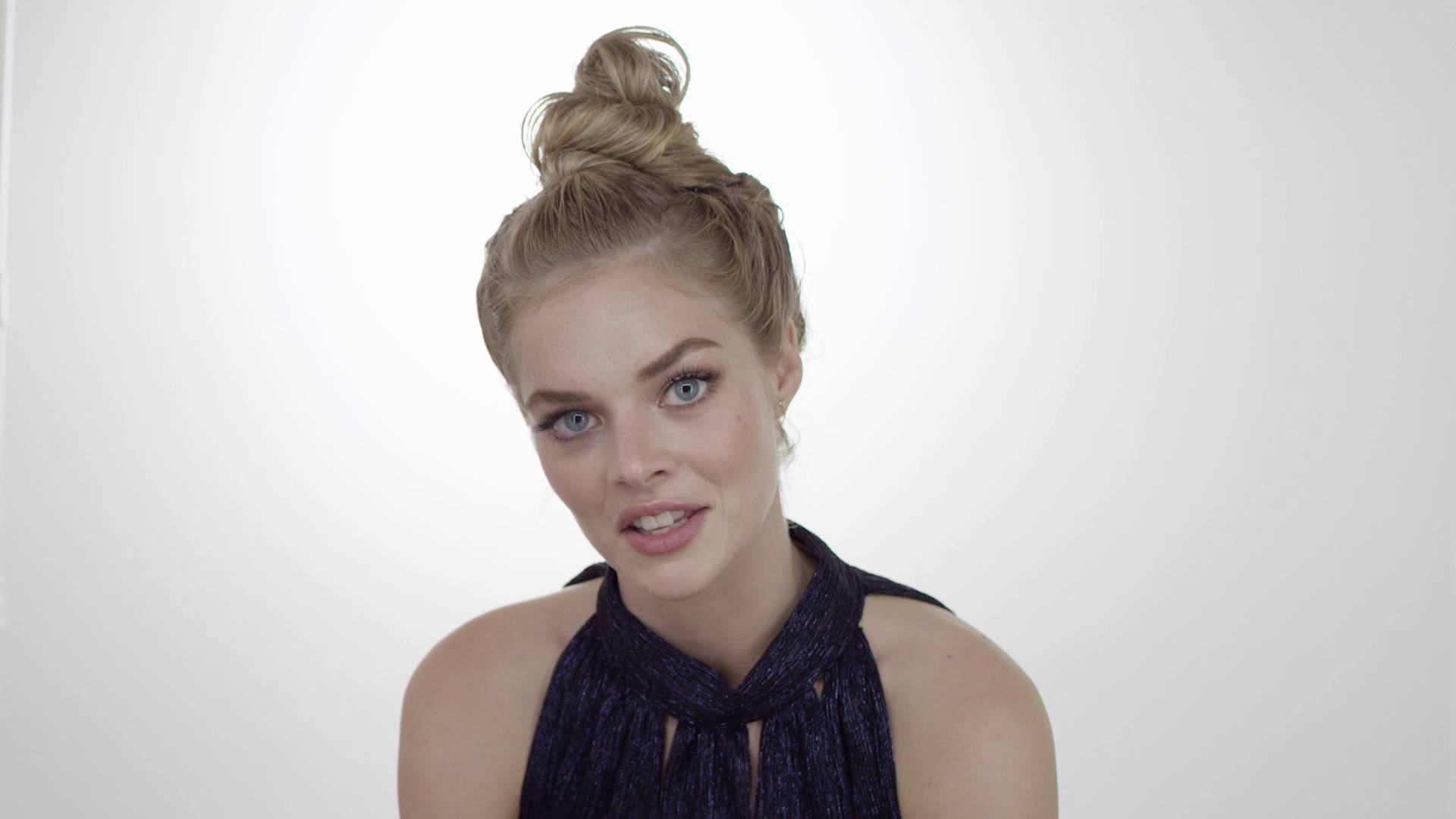 1920x1080 Samara Weaving Wallpaper