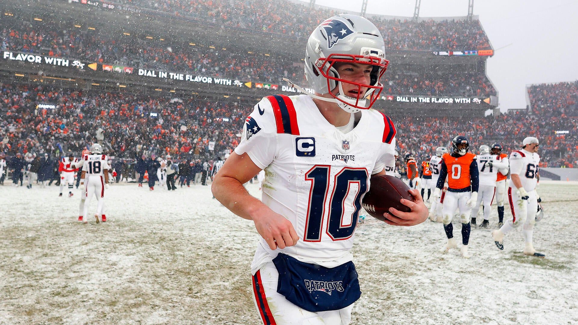 1920x1080 GUTSY CALL FOR THE WIN! Drake Maye runs for first down on icy field to clinch Patriots' AFC championship