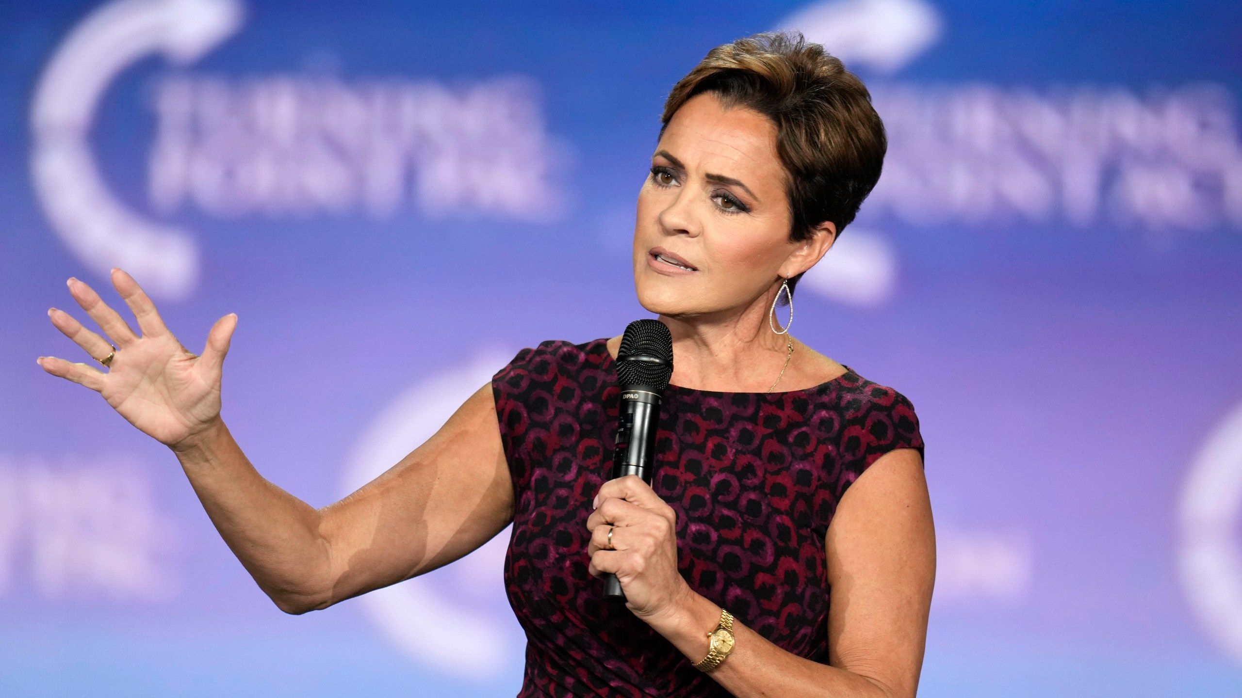 2560x1440 Trump Taps Immigration Hard Liner Kari Lake As Head Of Voice Of America