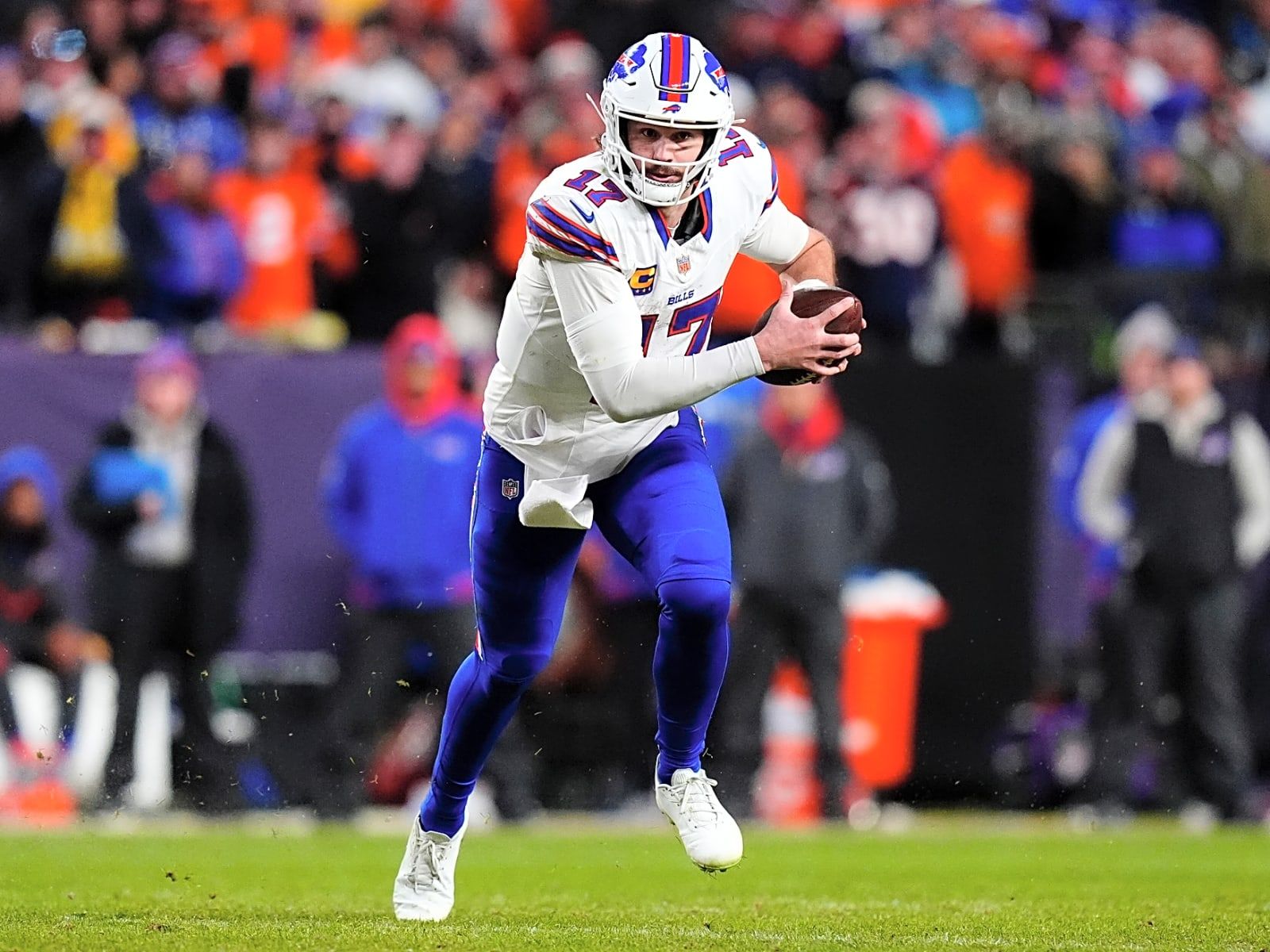1600x1200 Troy Aikman has important advice for Josh Allen