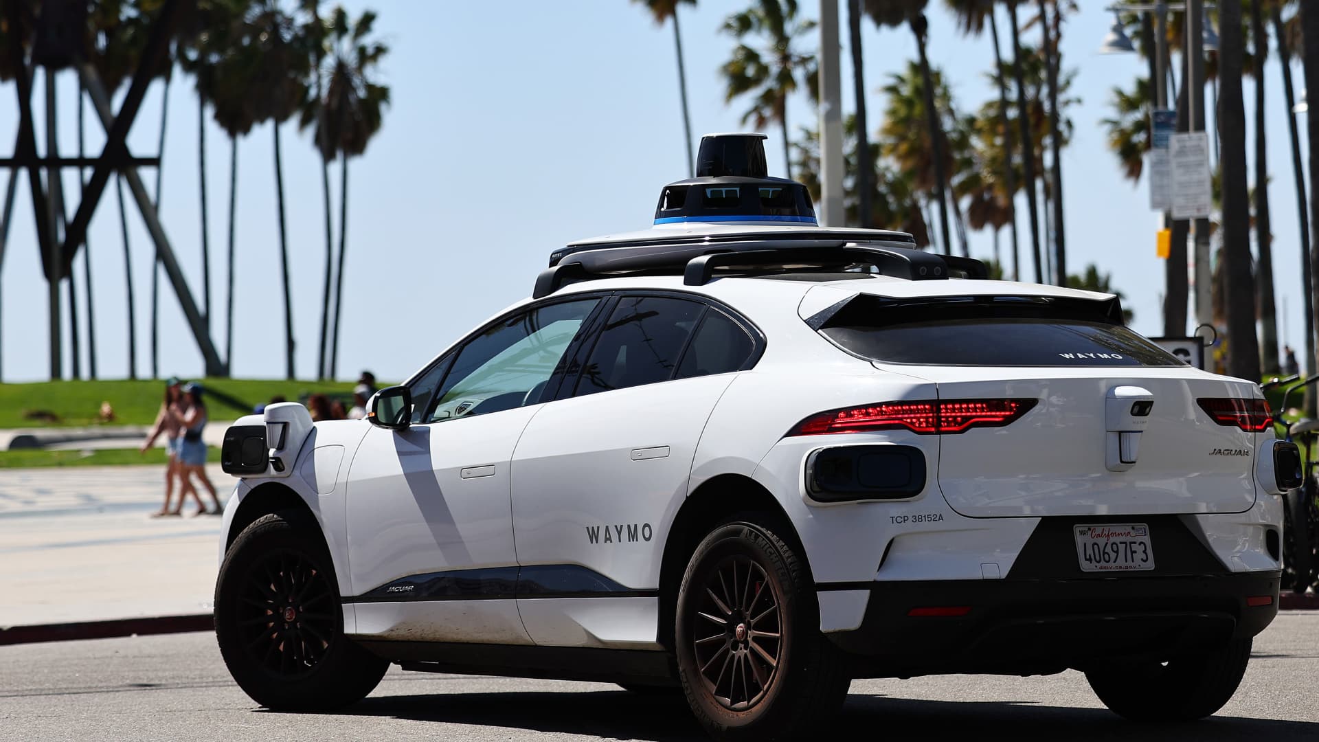 1920x1080 Alphabet's Self Driving Unit Waymo Closes $5.6 Billion Funding Round