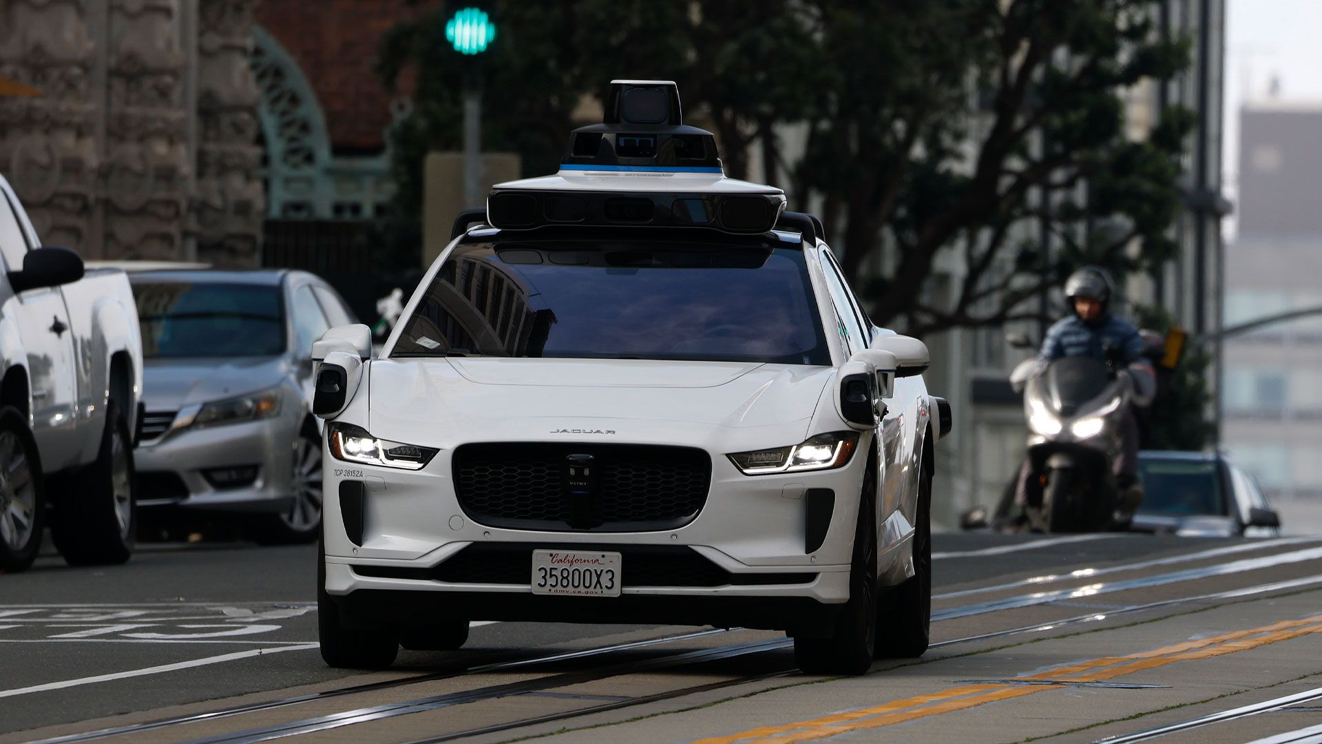 1920x1080 Waymo makes policy change after cars left stalled in San Francisco blackouts