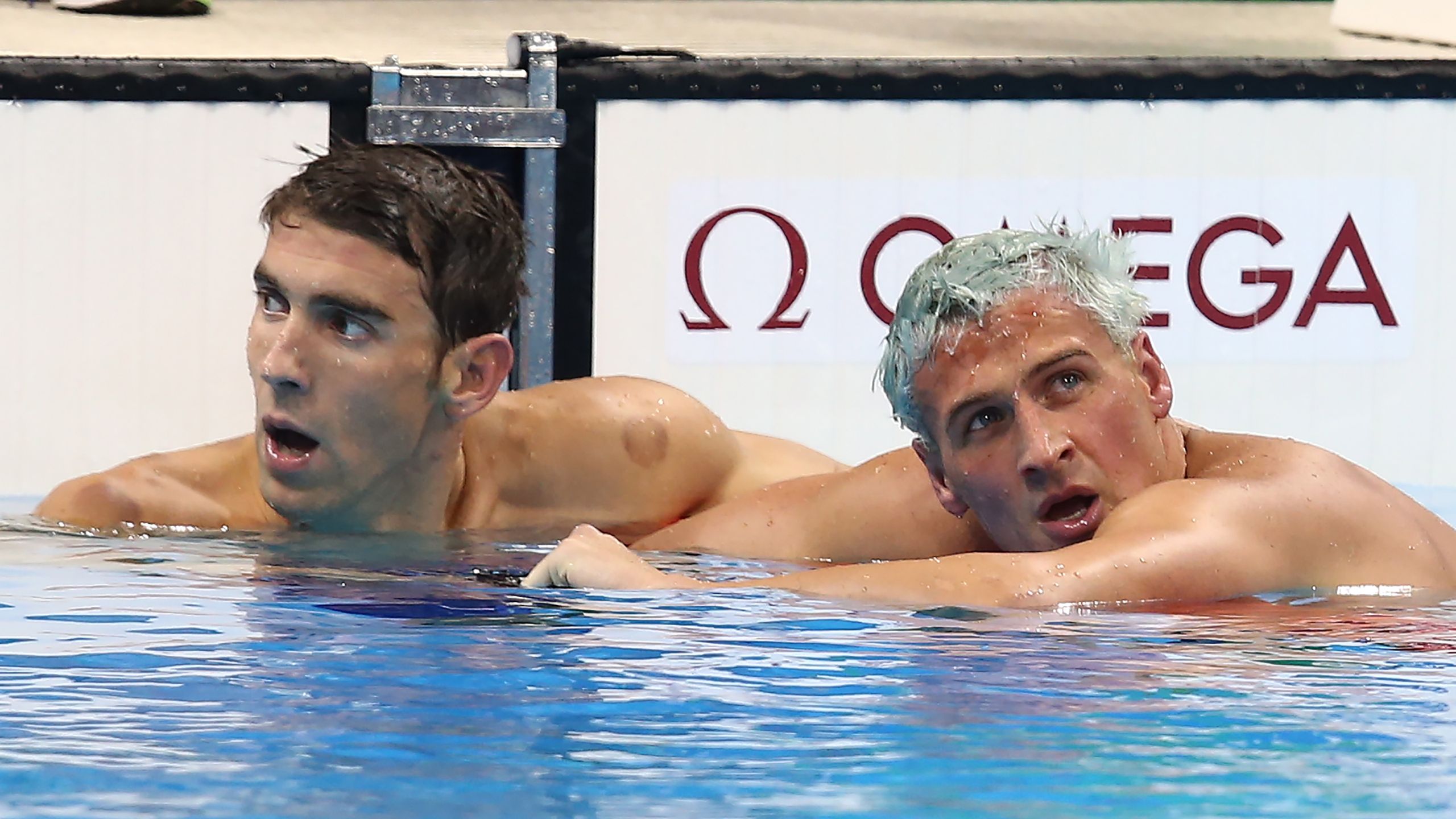 2560x1440 Ryan Lochte Instagrams Photo of Michael Phelps Eating Pasta