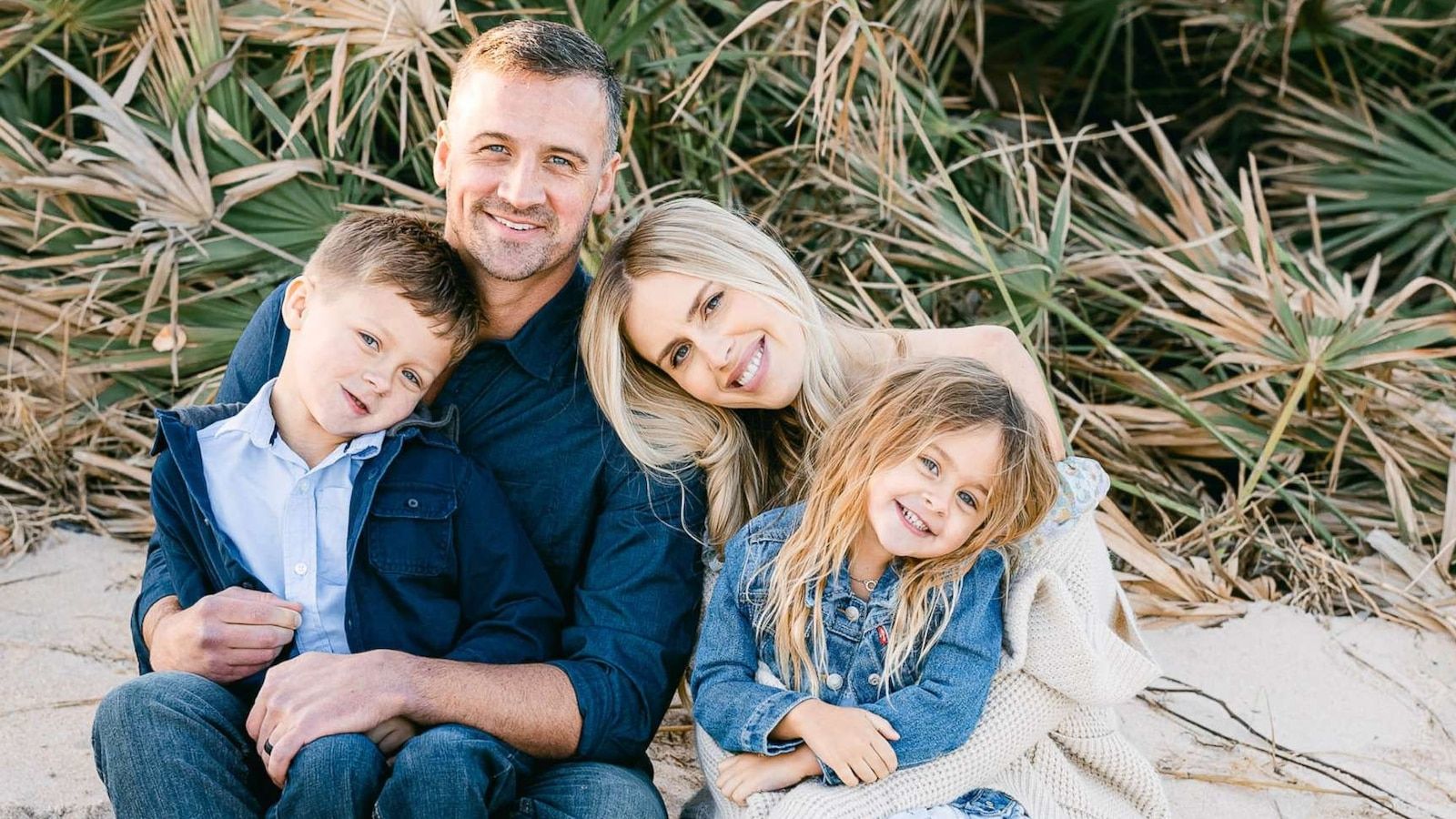 1600x900 Ryan and Kayla Lochte welcome 3rd child, a girl: 'Perfection'