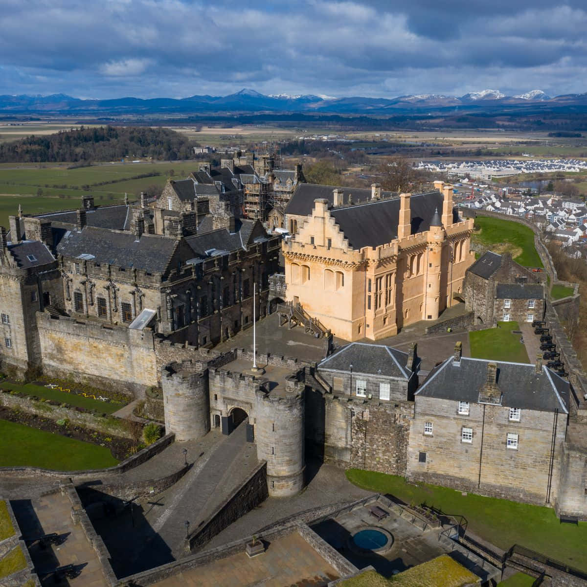 1200x1200 Download Sterling Castle Top View Wallpaper