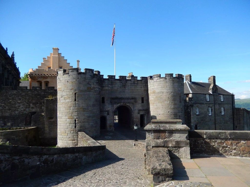 1024x768 Stirling Castle: Childhood Home of Mary, Queen of Scots