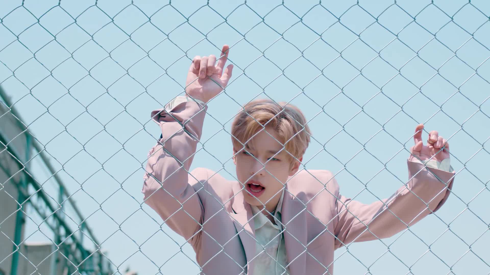1920x1080 Donghyun BREATHE MV GIF by シンディ