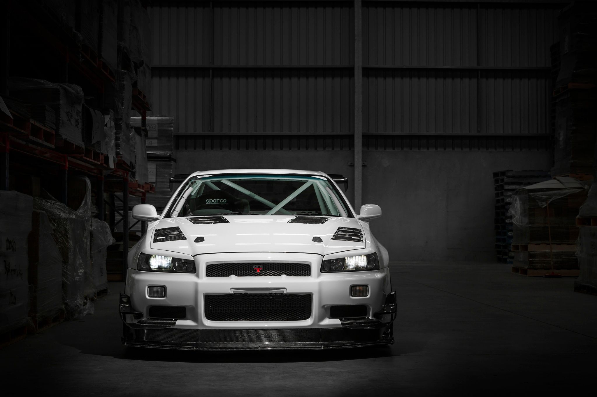 2048x1365 Nissan Skyline GT R White Beast