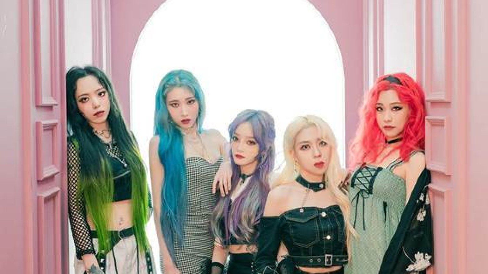 1600x900 K Girl Band Rolling Quartz Exceeds 000 YouTube Subscribers + Watch 'Blaze' MV Here