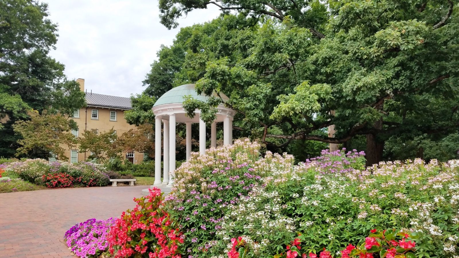 1600x900 College Bound? Campus Guide for Parents Touring Prospective Colleges