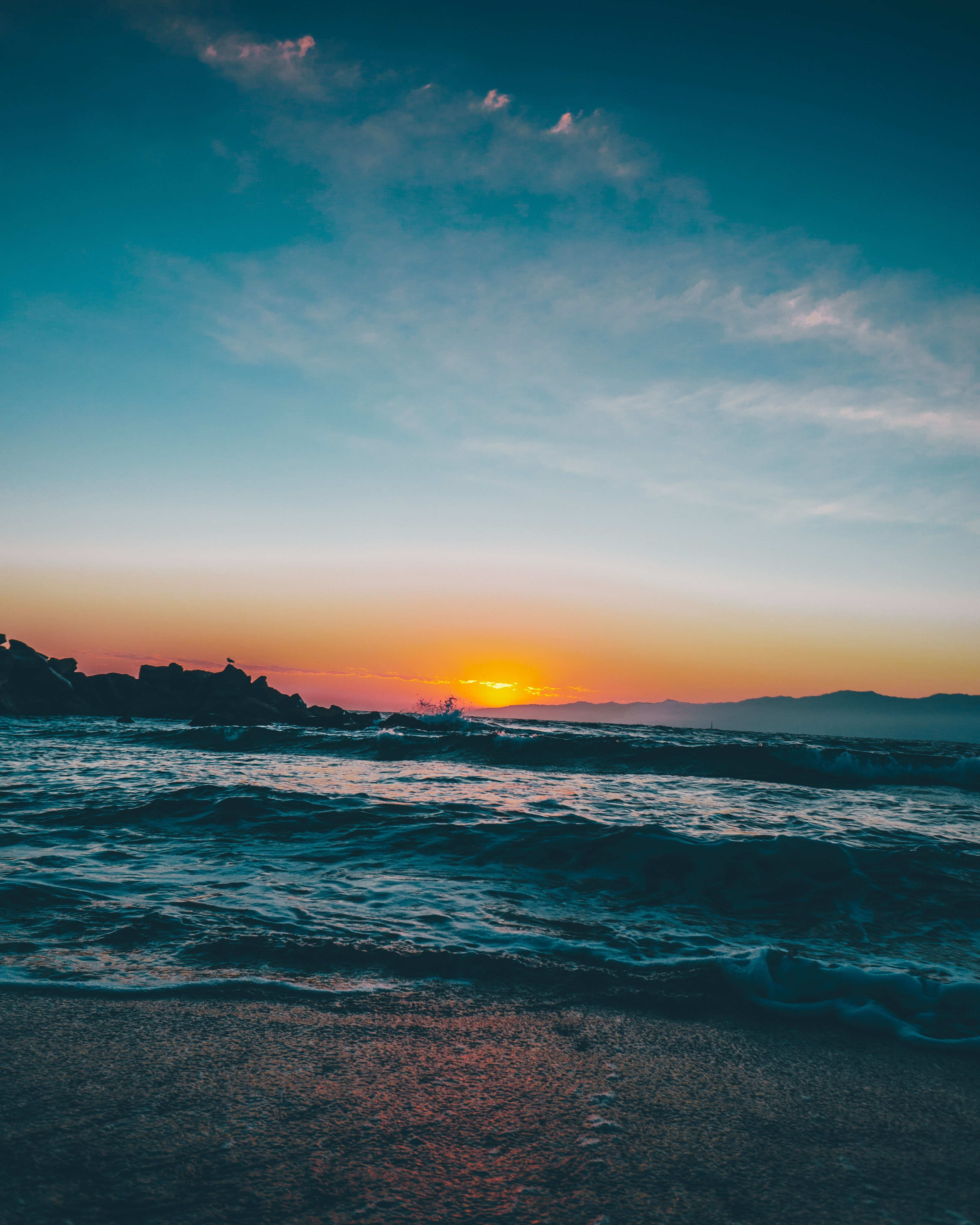 4000x5000 Twilight Beach Wallpaper