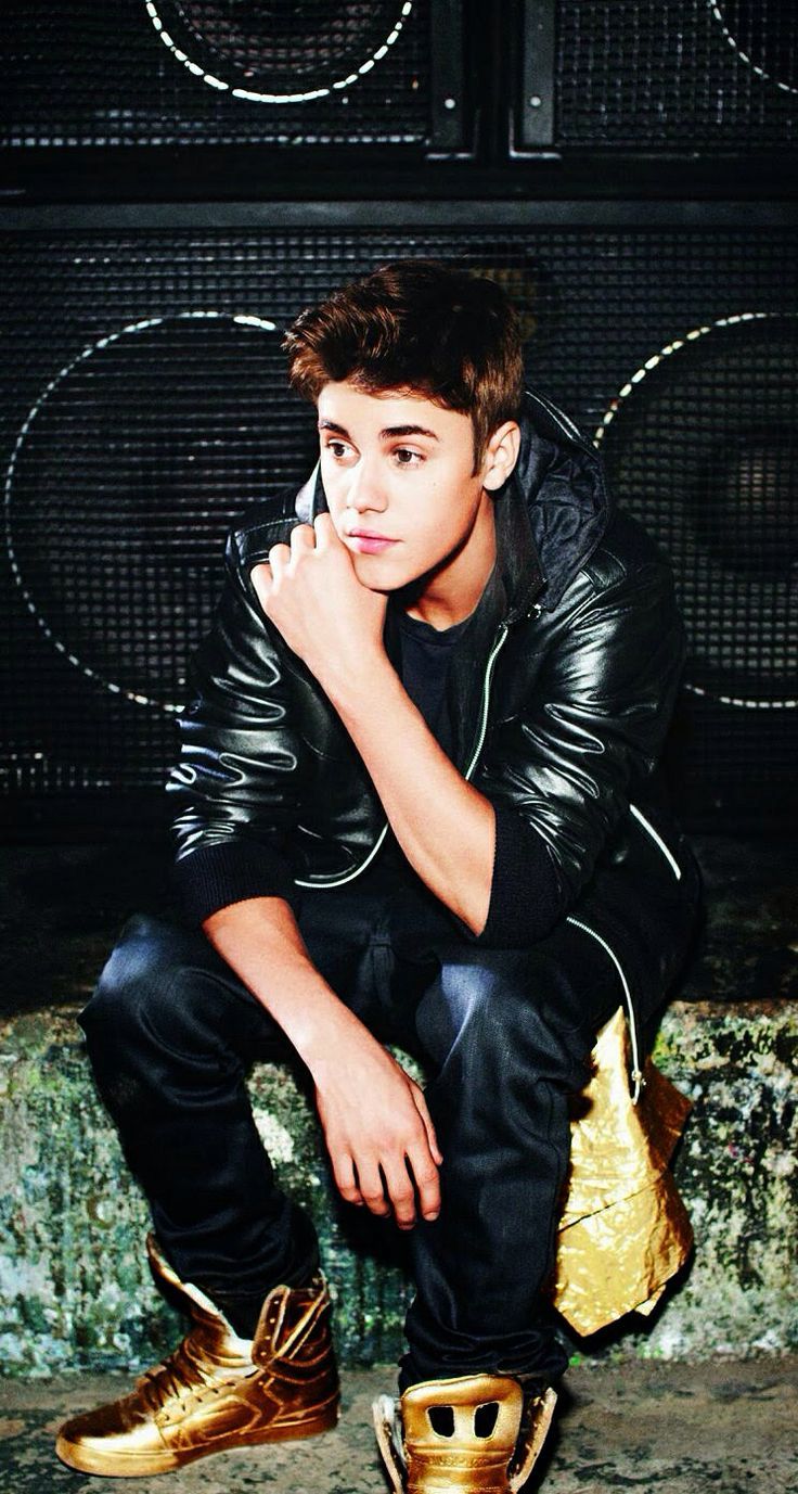736x1377 iPhone Wallpaper Justin Bieber
