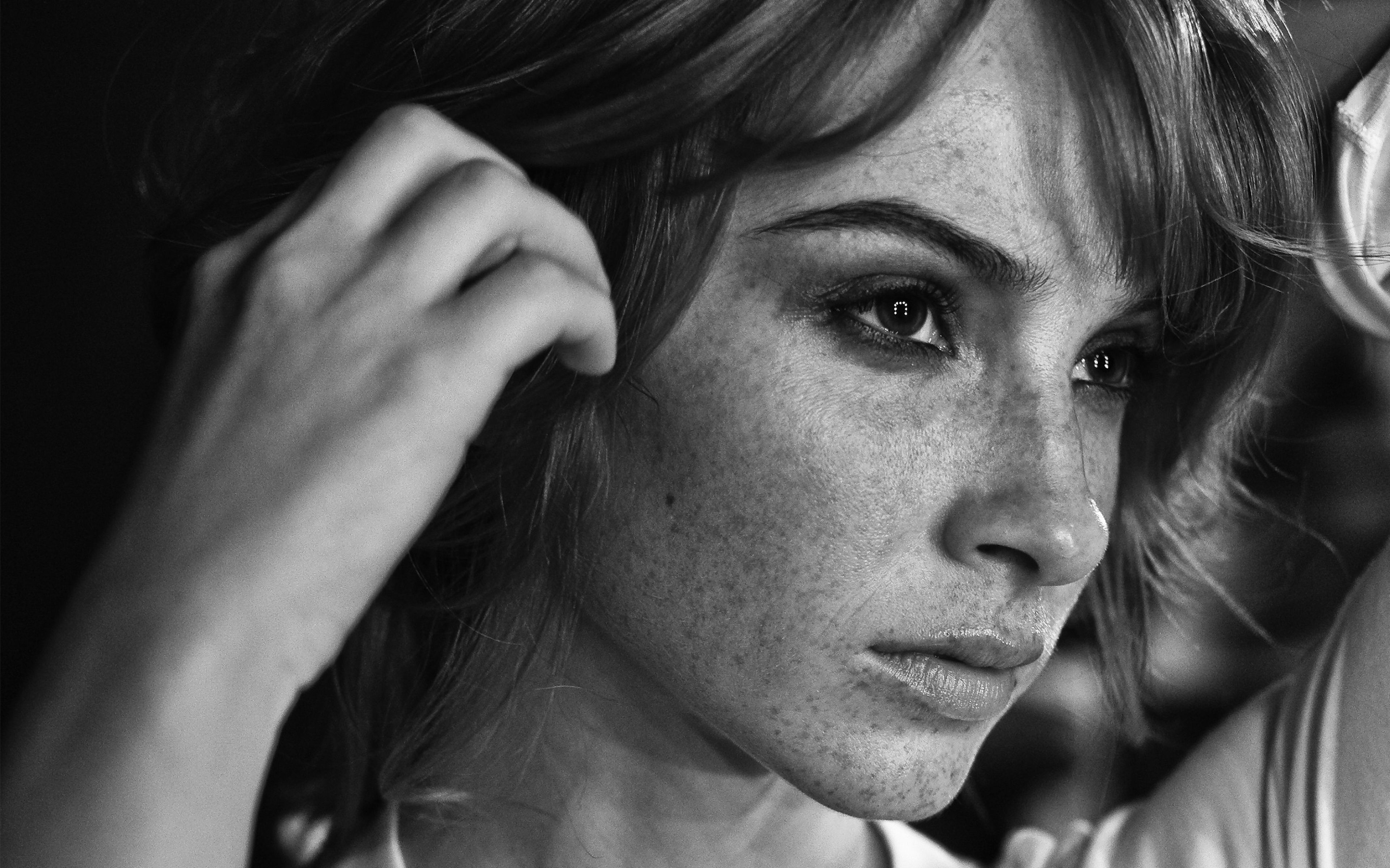 3840x2400 Vica Kerekes Portrait