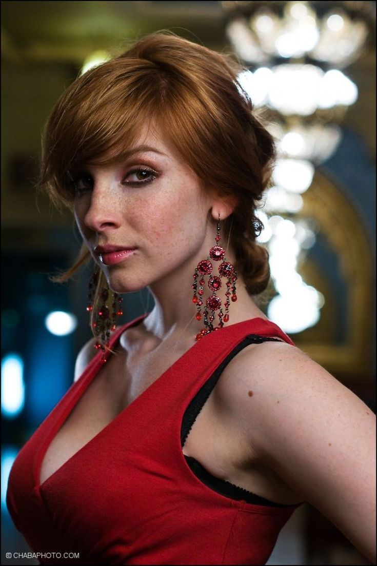 735x1104 Picture of Vica Kerekes