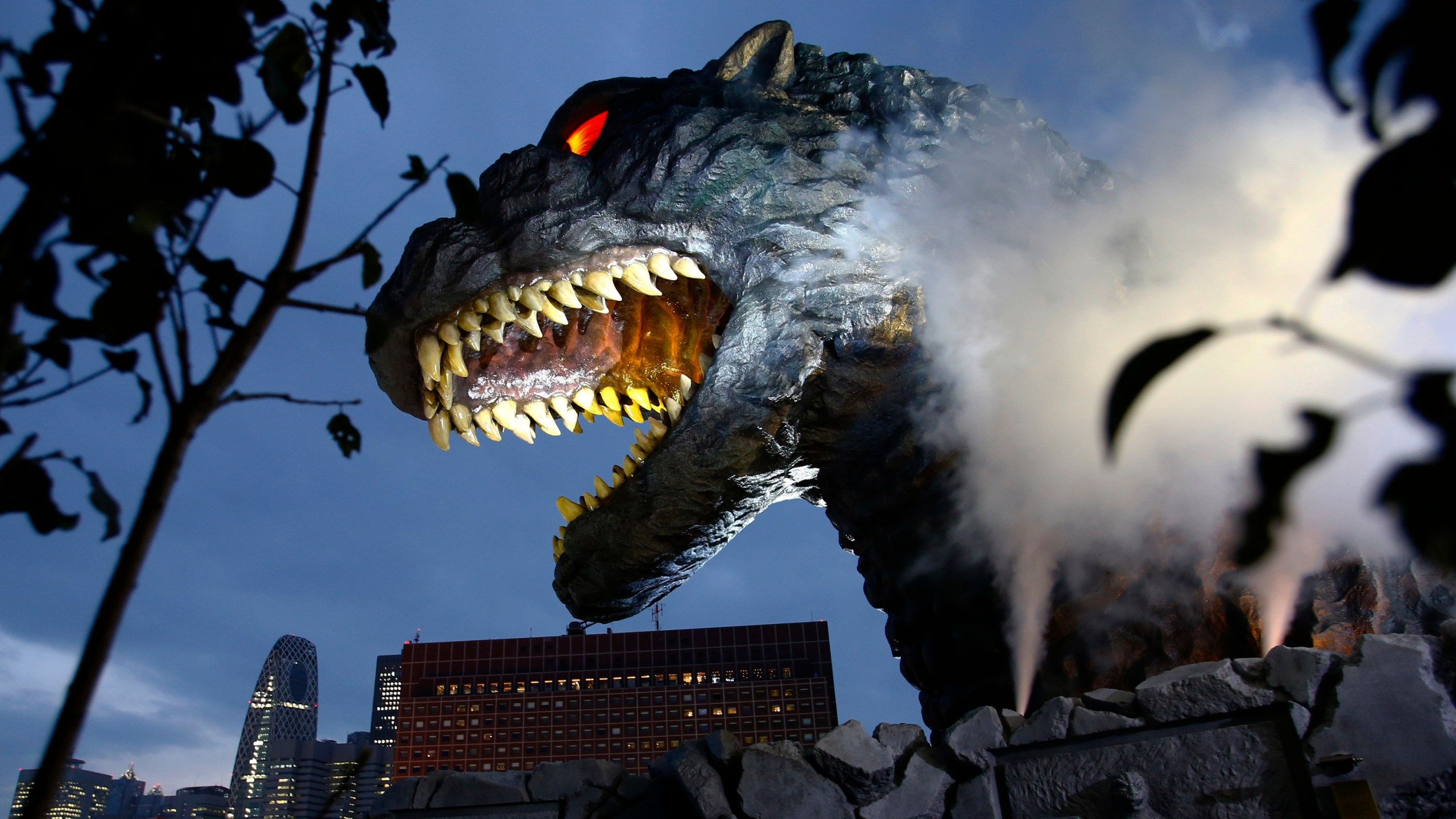 2560x1440 AppleTV+ Show 'Monarch: Legacy Of Monsters' Post Godzilla SF