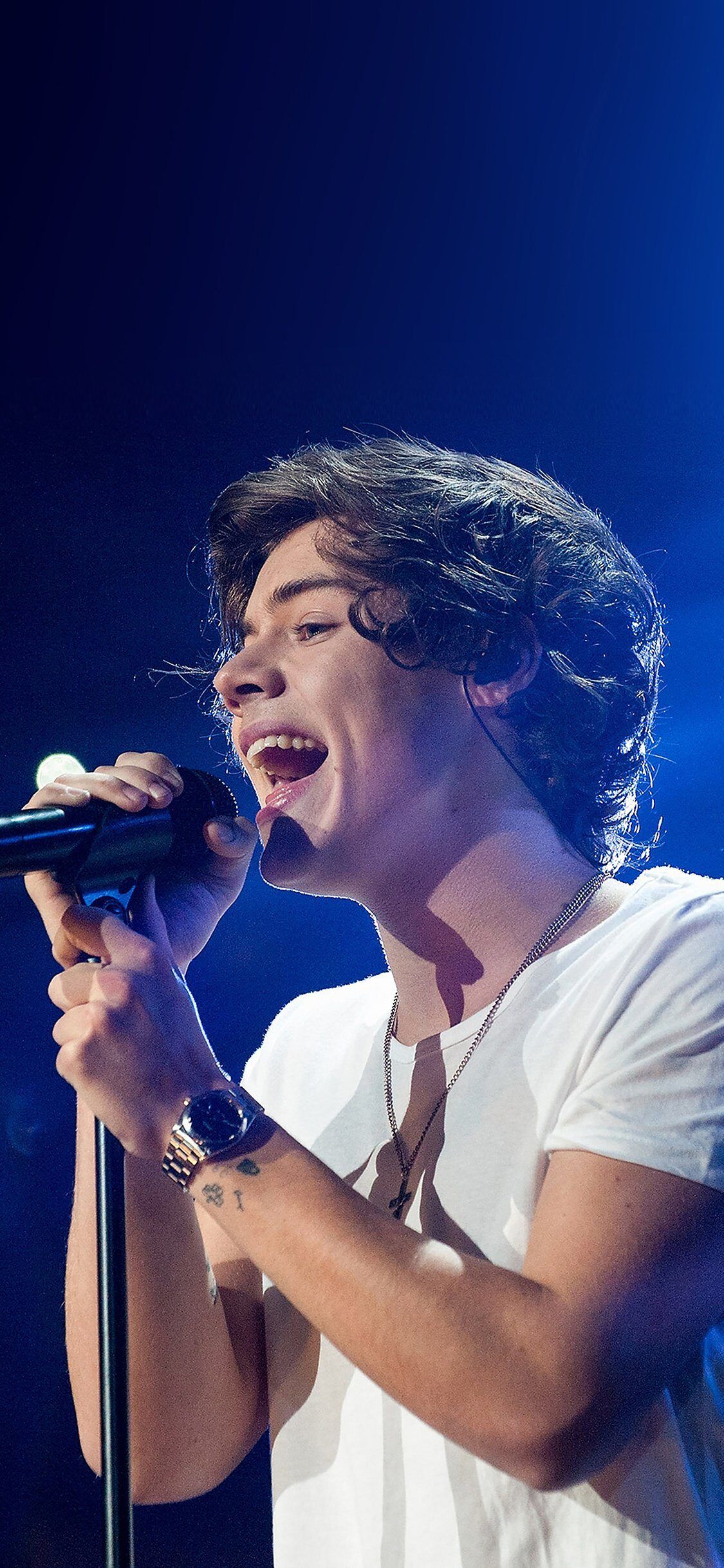 1125x2436 Harry Styles Band Music iPhone Wallpaper