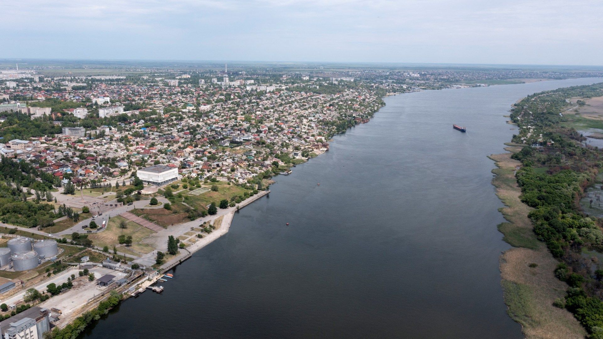 1920x1080 Russia pulling out of Kherson, but why do Ukrainians not rush in?