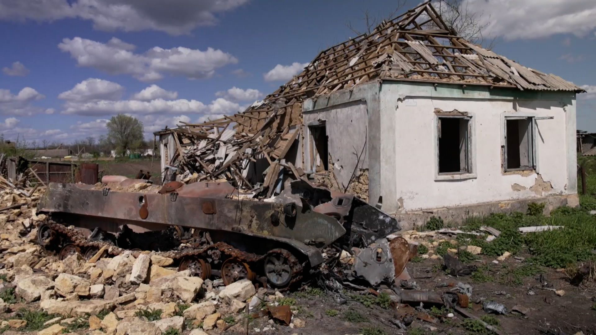 1920x1080 CNN talks to Ukrainians fleeing Russian occupation