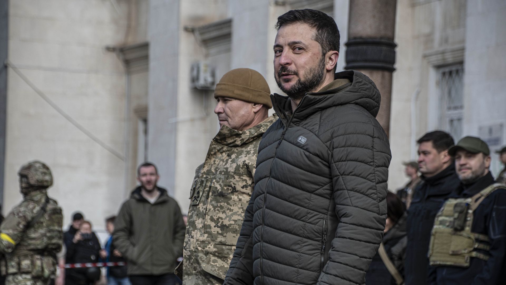1920x1080 Ukraine celebrates Russia's Kherson retreat and prepares for winter warfare