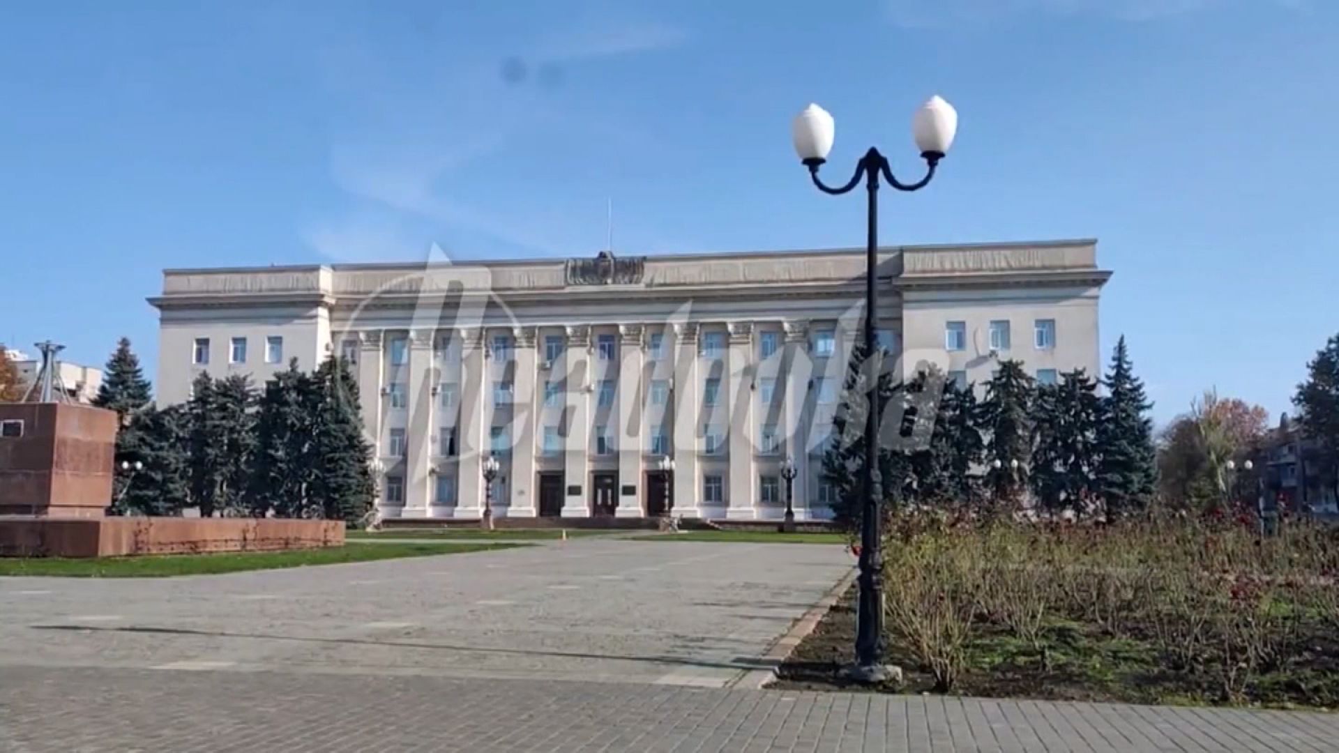 1920x1080 Kherson residents celebrate Russia's diminished presence, but Ukrainian officials fear it's a trick