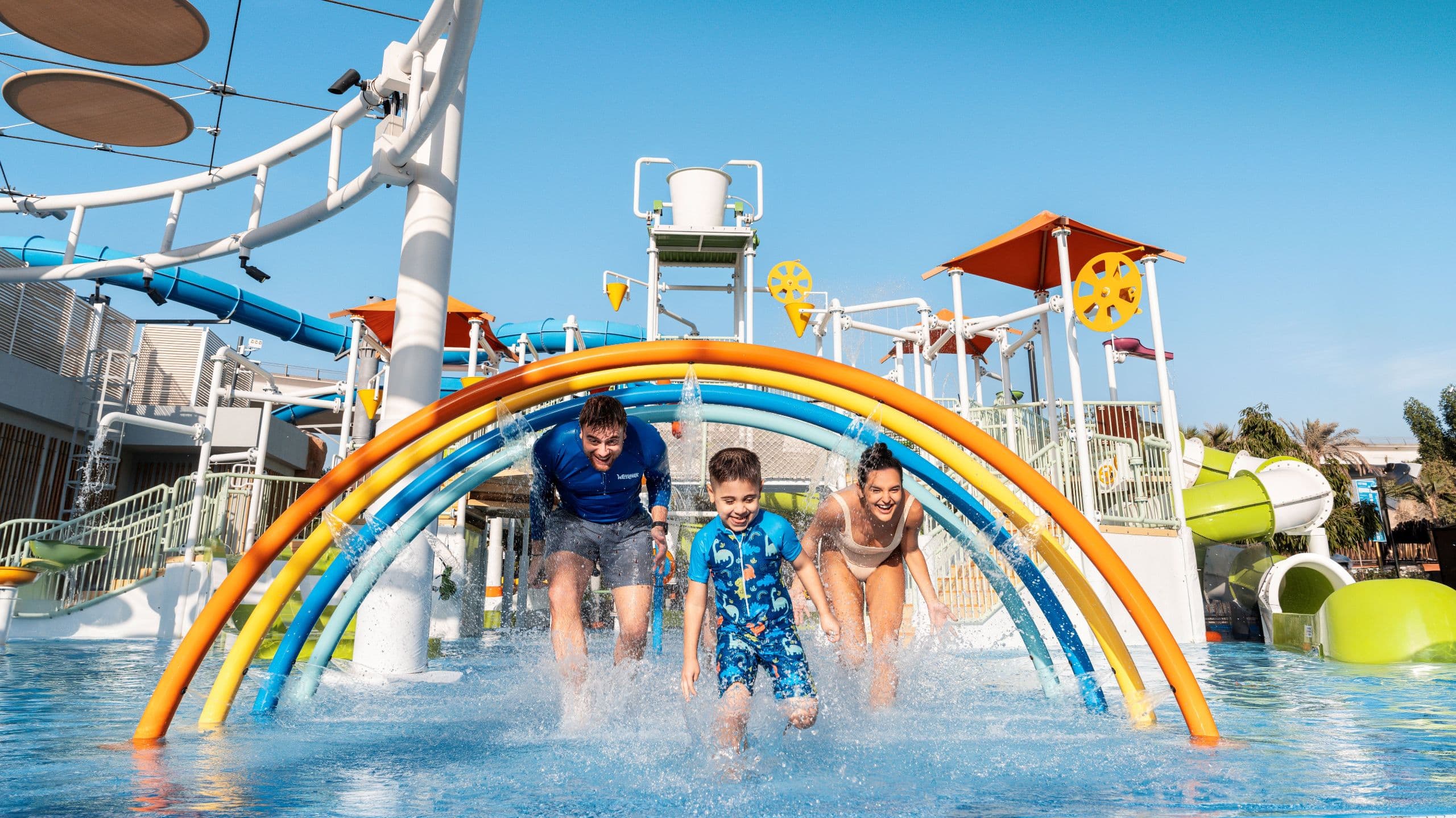 2560x1440 Dubai Water Park Thrills & Adventures. Grand Hyatt Dubai
