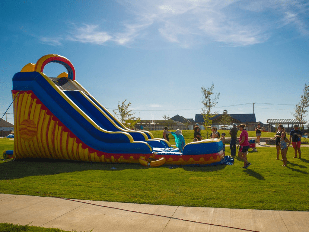 1024x768 Extra Large 18' Fire & Ice Waterslide