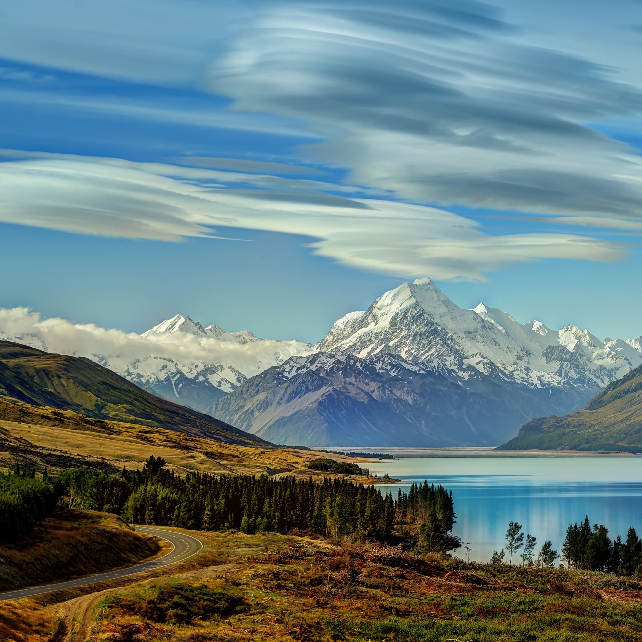 2048x2048 The Road To Mount Cook Along Lake Pukaki iPad Air Wallpaper Free Download