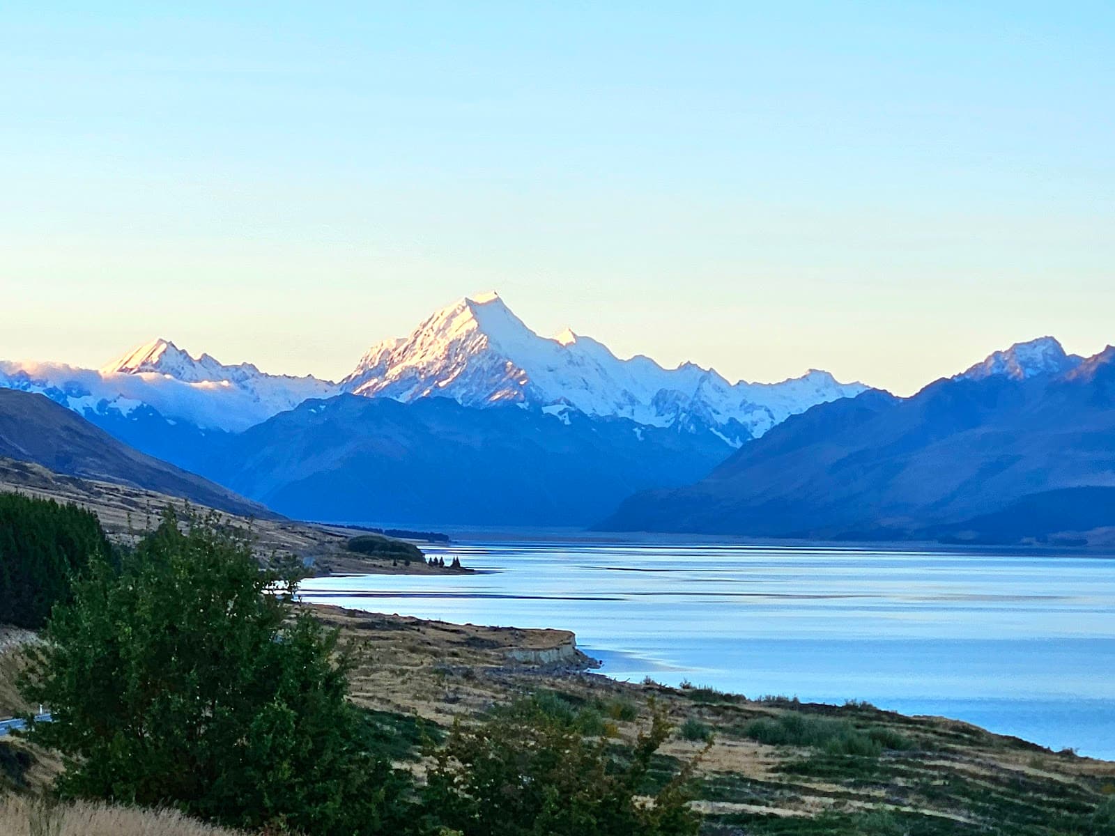 1600x1200 Lake Pukaki Lookout (2026)