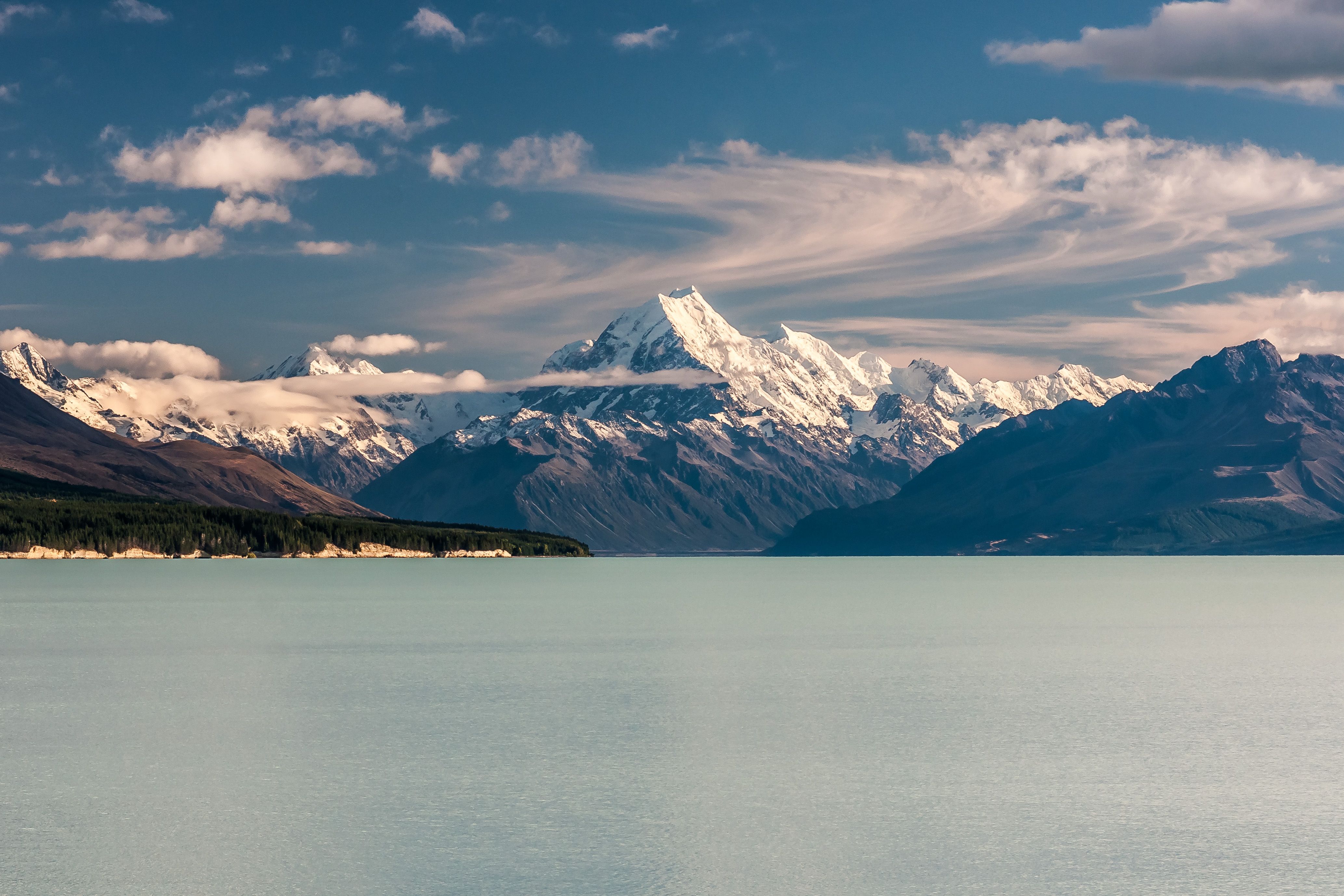 4135x2757 Aoraki over Lake
