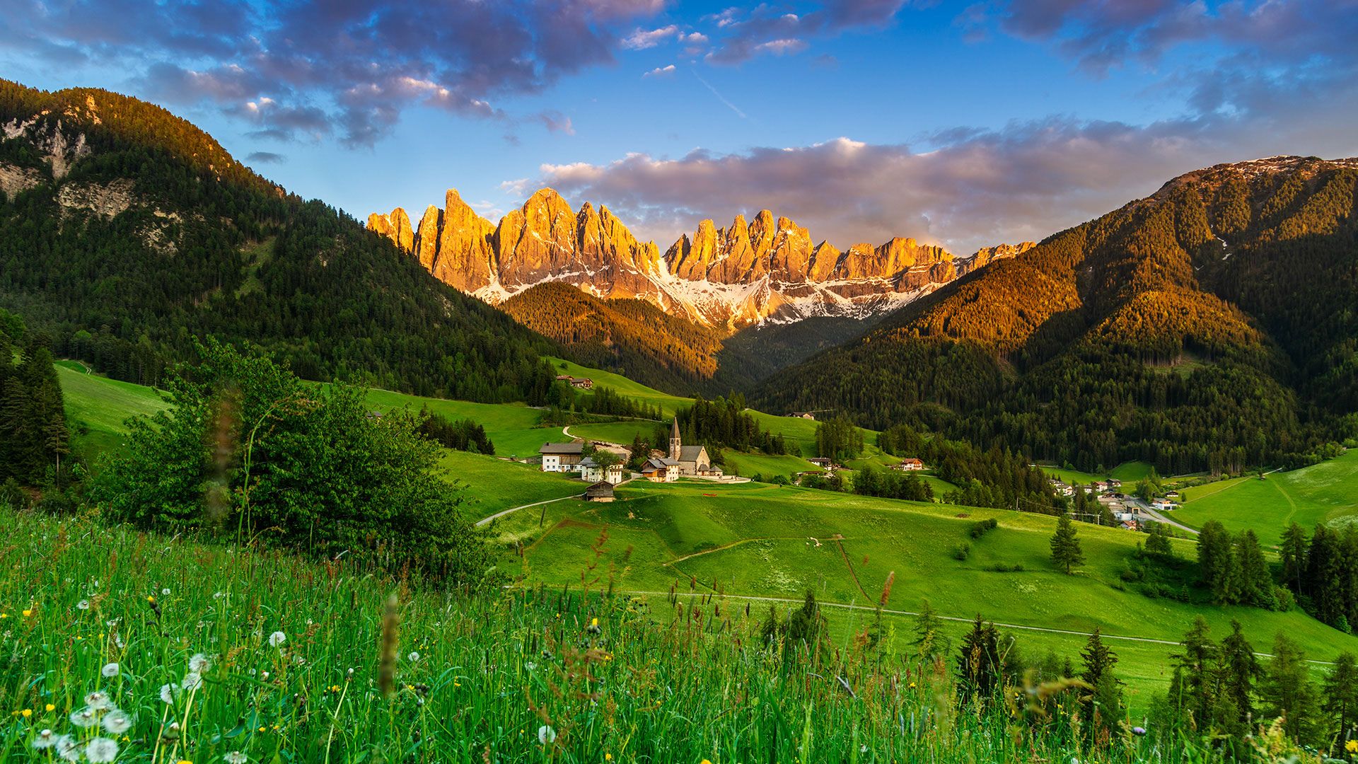 1920x1080 Santa Maddalena in Val di Funes. Nature and panoramic views