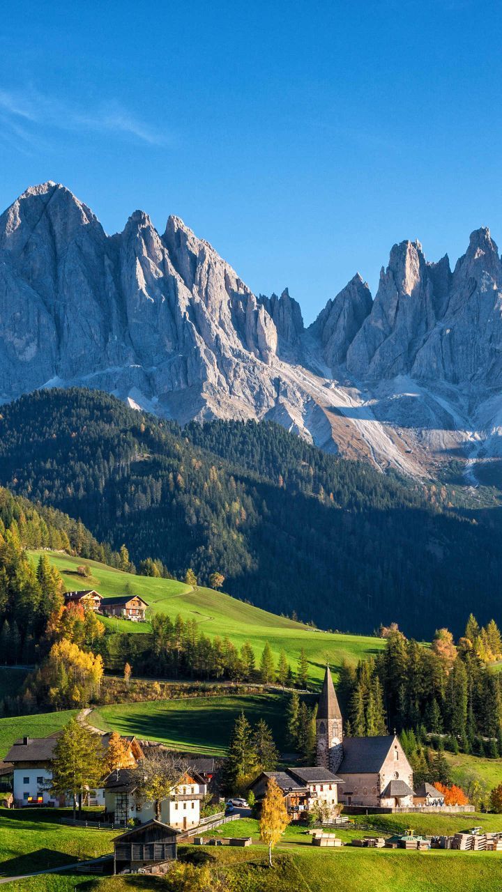 720x1280 Santa Maddalena, Sud Tirol, Italy. Beautiful places to visit, Cool places to visit, Places to