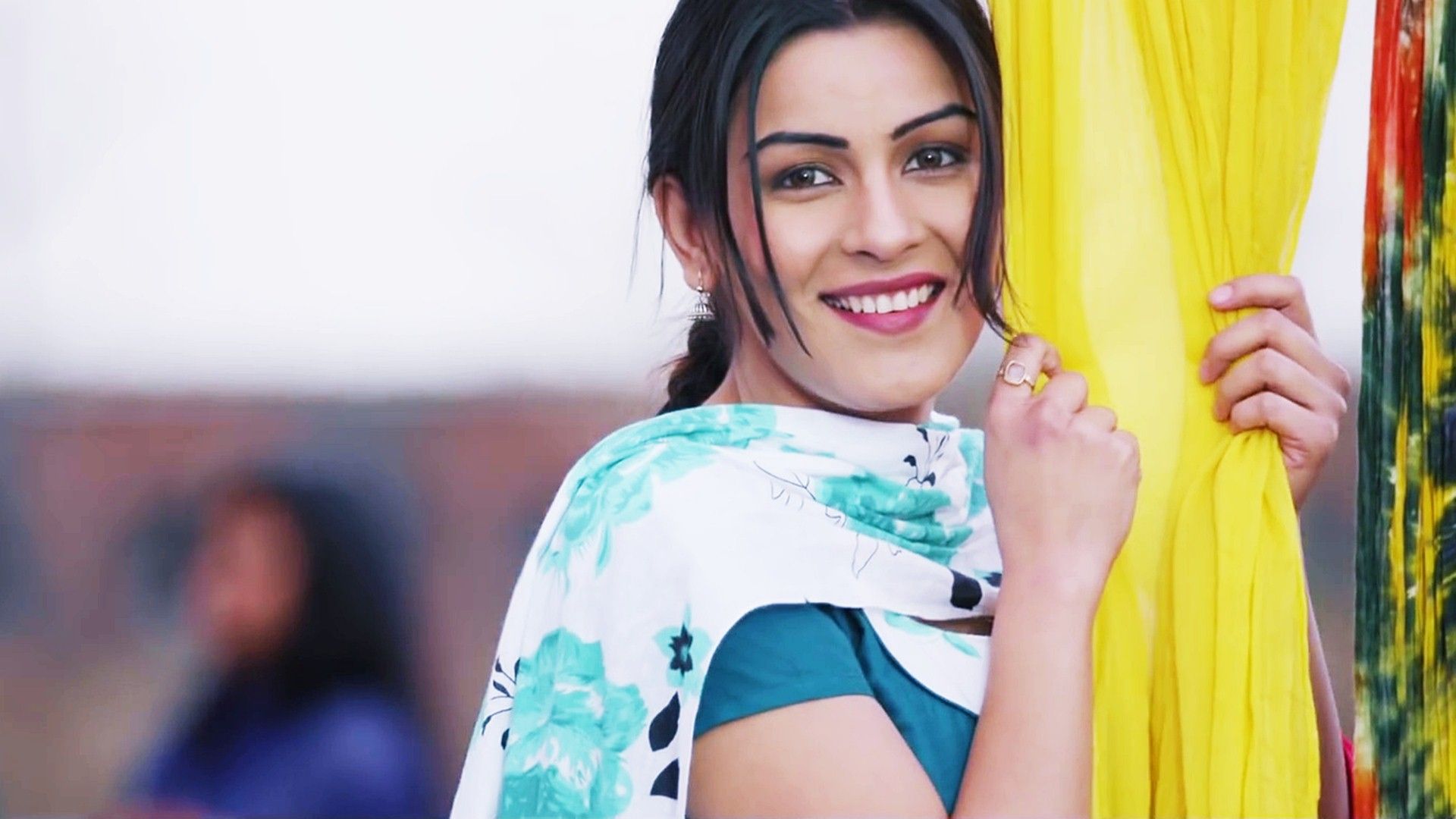 1920x1080 Yamini Malhotra In Main Teri Tu Mera Heroine 03270