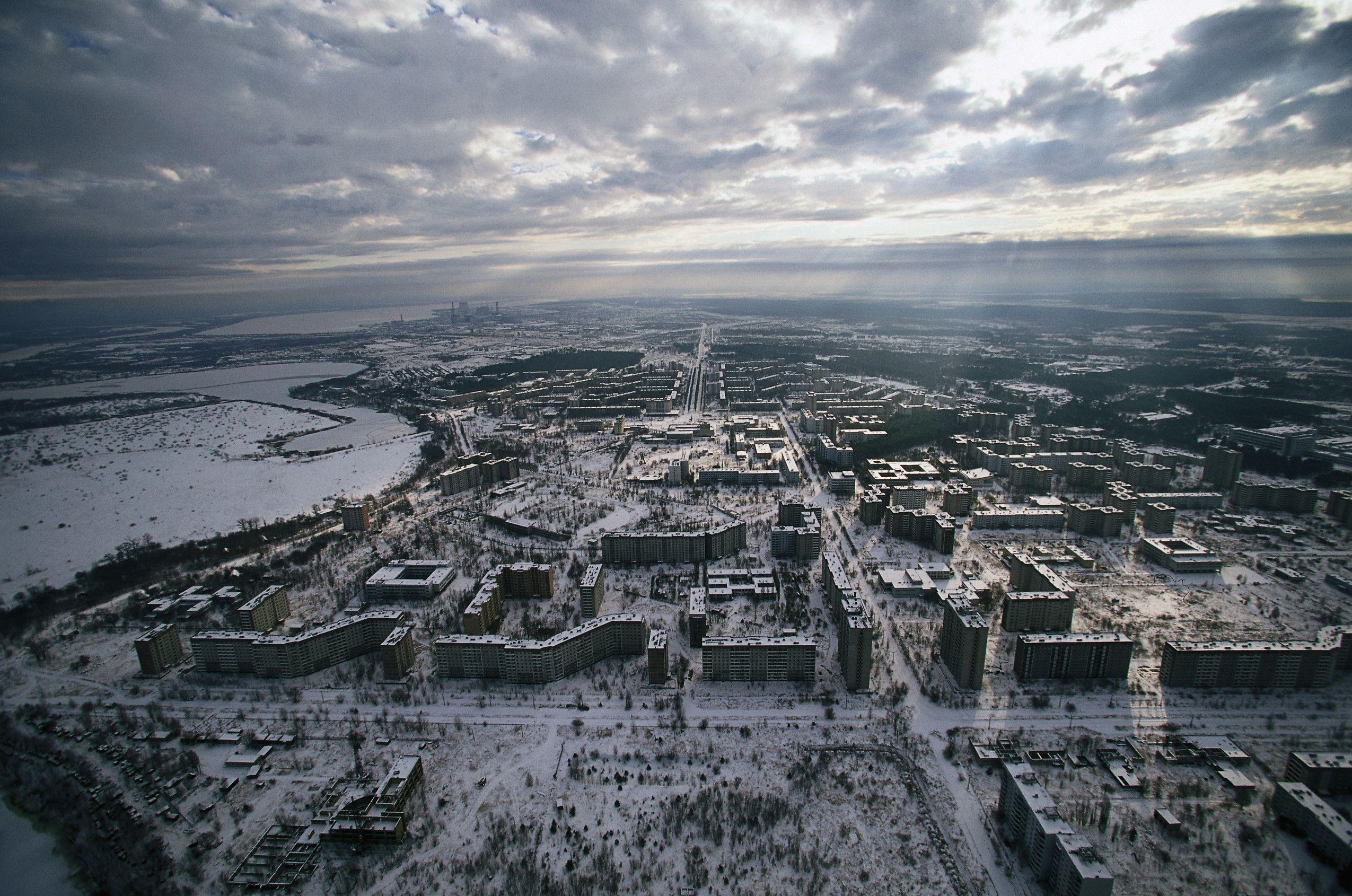 2550x1690 Chernobyl Wallpaper