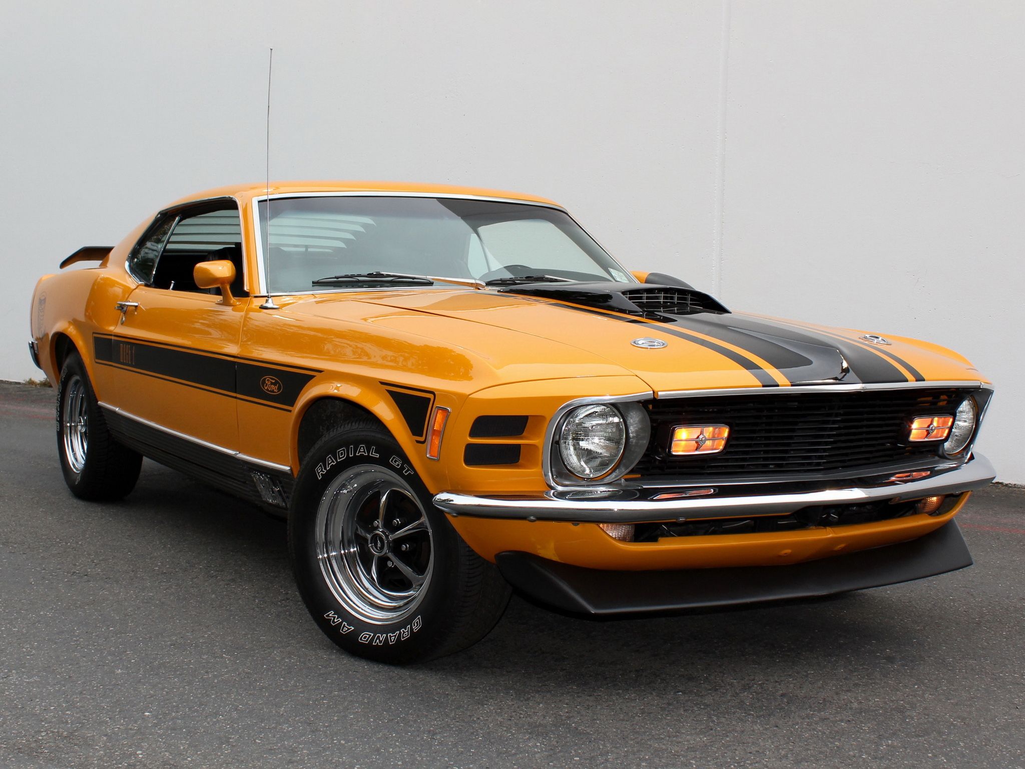 2048x1536 Ford Mustang Mach 1 Wallpaper