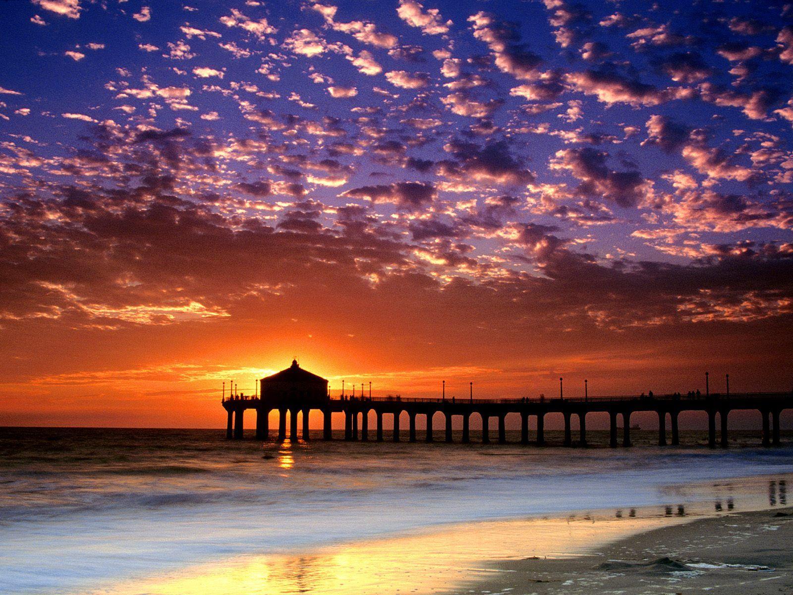 1600x1200 Colorful Sky Manhattan Beach Wallpaper