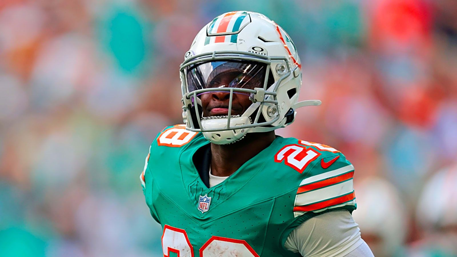 1600x900 Miami Extends De'Von Achane