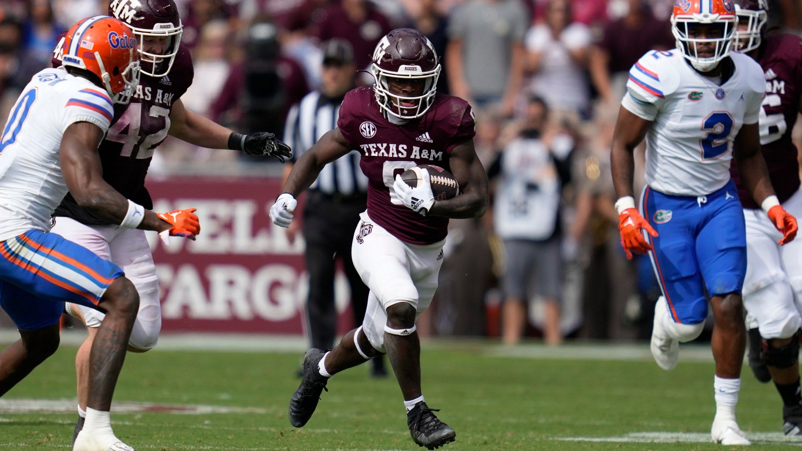 2560x1440 Miami Dolphins select Devon Achane in 2023 NFL Draft