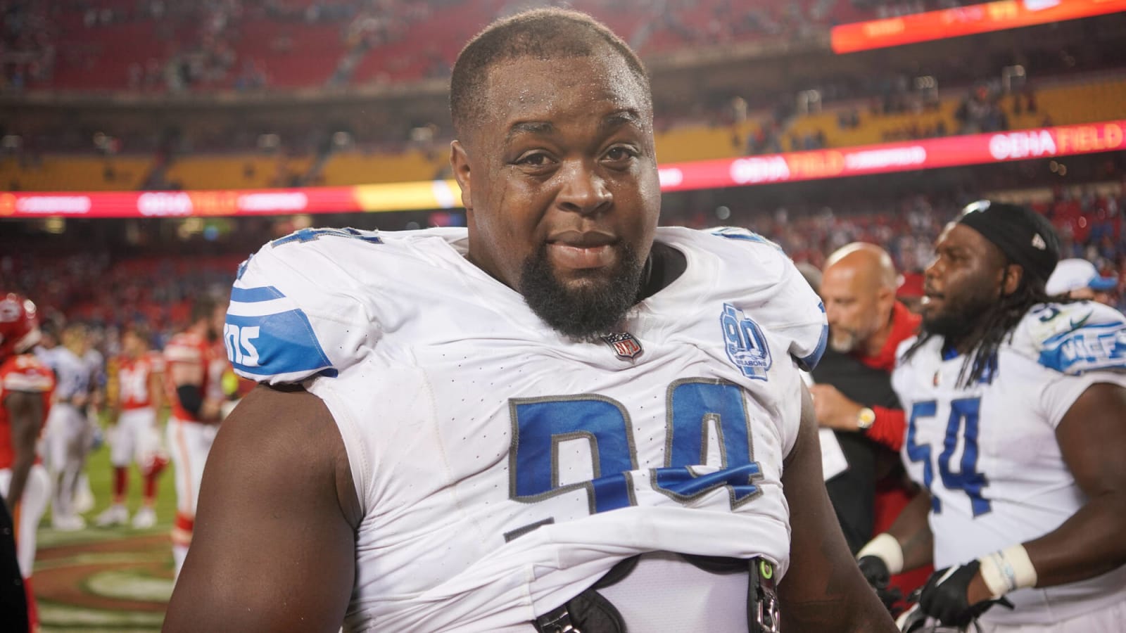 1600x900 Dolphins Sign DT Benito Jones