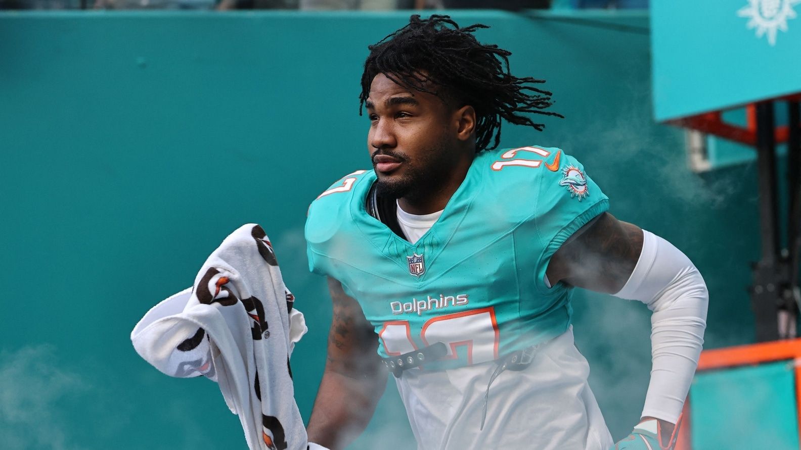 1584x891 Jaylen Waddle injury news: What happened to Dolphins WR vs Bucs? Miami gives latest update
